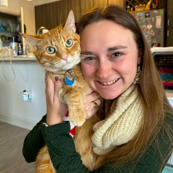 Meet your Posher, Brielle - Picture 3 of 4